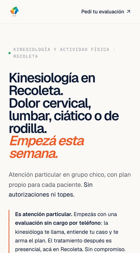 Página de KINAC en un celular